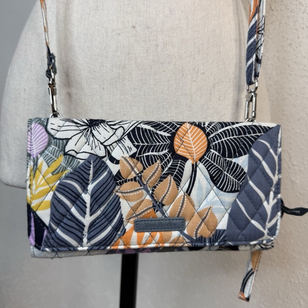 Vera Bradley Floral Multicolor Small Crossbody Bag Zip Lined Detachable Strap